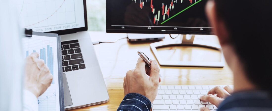 What Is Technical Analysis? The Ultimate Beginner’s Guide to Reading Forex Charts